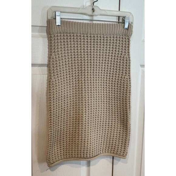 POL Creamy Biege Knit Crochet Pencil Skirt- Size Small - Picture 4 of 8